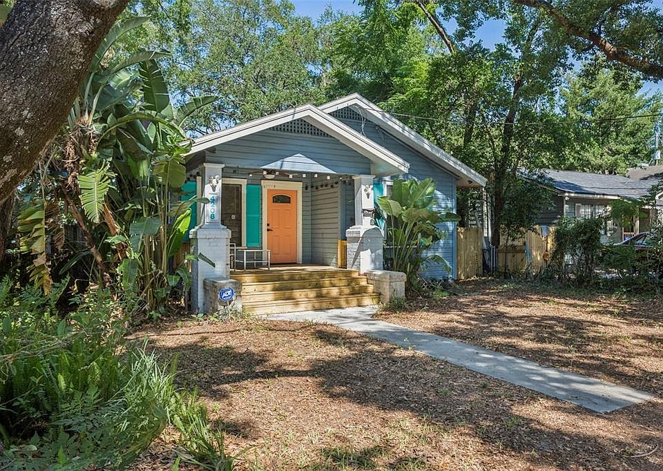 1st image of 4208 N MARGUERITE