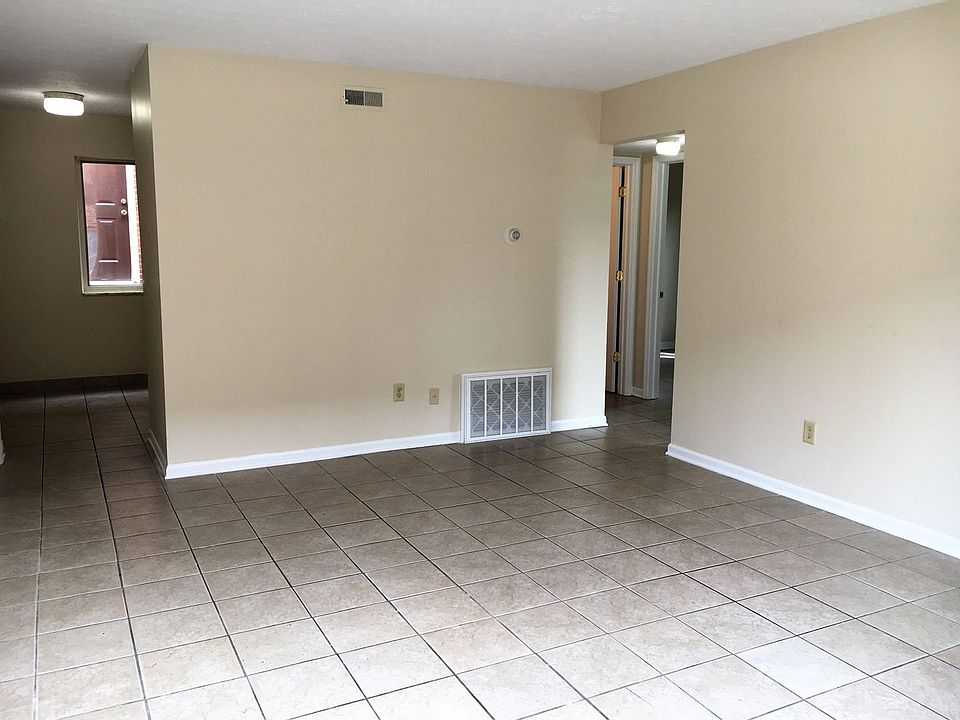 1st image of 184-194 E Duncan St #19