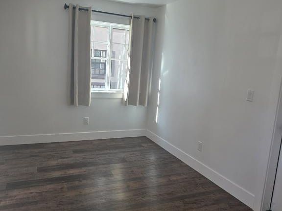 2nd image of 236 SW J St
