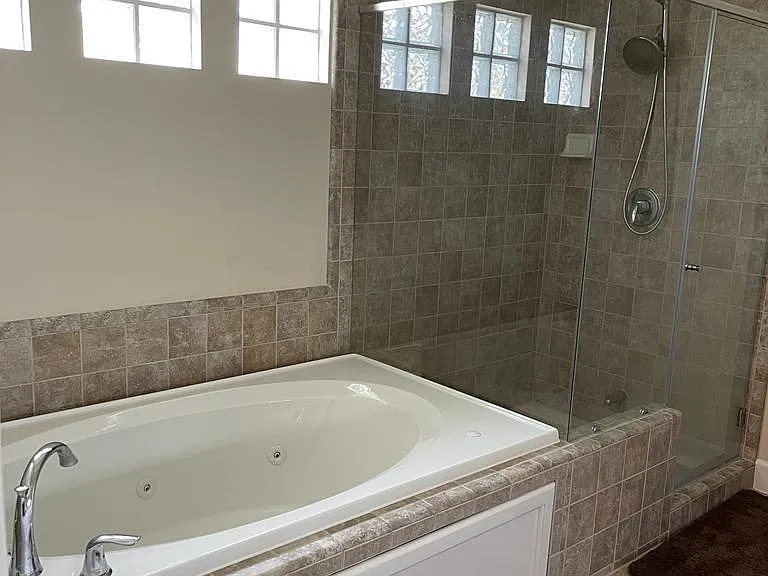 11604 Main Maple Dr — Photo 23