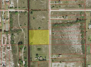40 Saint Tropez Dr, Naples, FL 34112