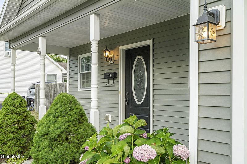 3rd image of 3 Launfal Street