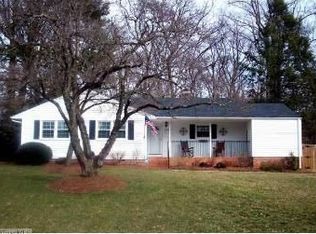 4908 Starmount Dr, Greensboro, NC 27410