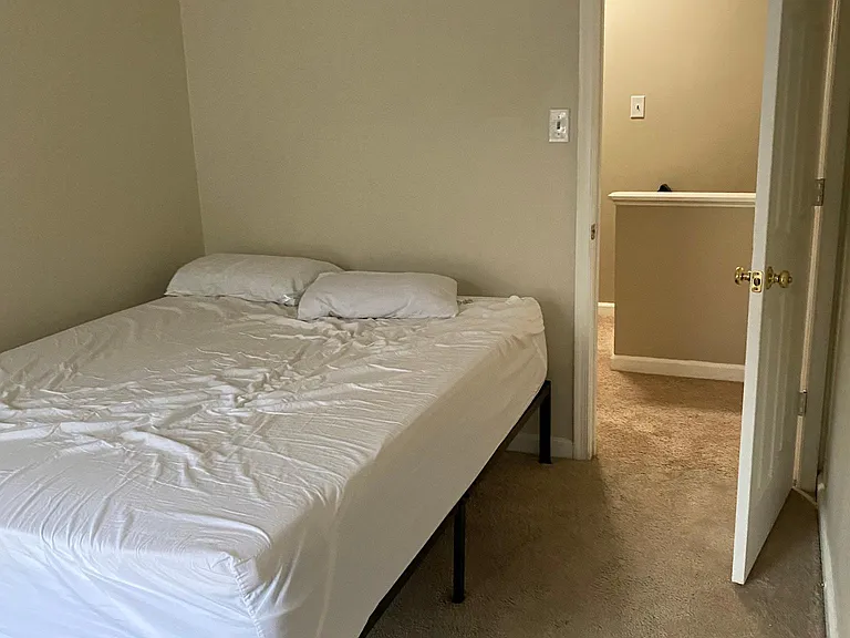 1307 Dance St — Photo 9