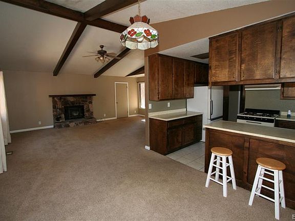 2nd image of 1037 E Big Bear Blvd