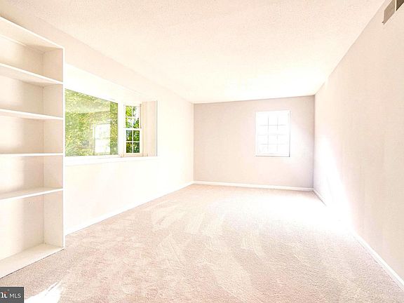 3rd image of 2916 Willston Pl #37