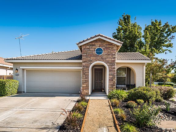 2nd image of 1775 Zurlo Way