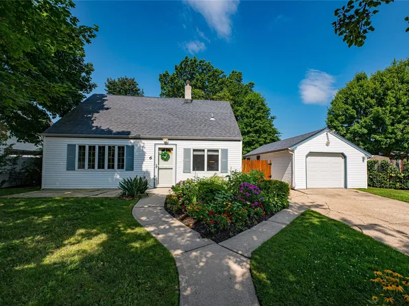 6 Farm Lane, Levittown, NY 11756