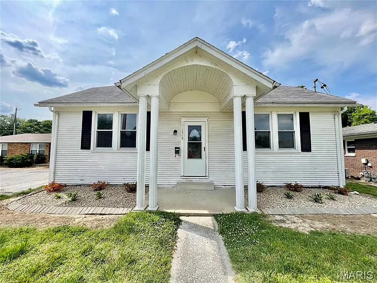 1519 Lebanon Ave — Photo 1