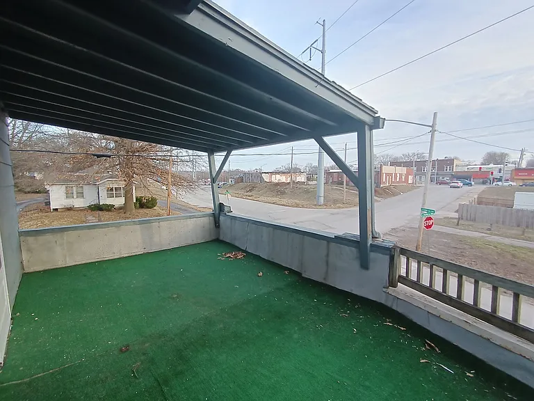 542 S Huttig Ave #A — Photo 11