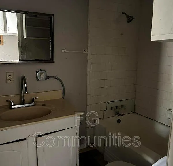 16 Tuckaway Ln — Photo 6