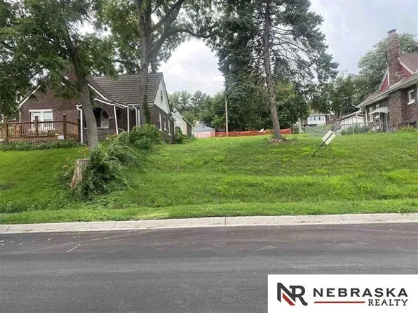 6514 N 31st Ave, Omaha, NE 68112