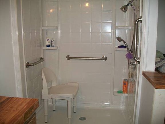 5th image of 241 N East Street #2