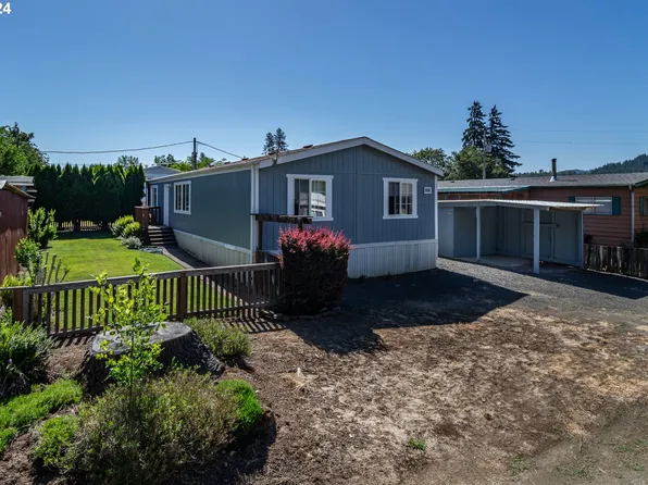 282 Horseshoe Ln, Tenmile, OR 97481