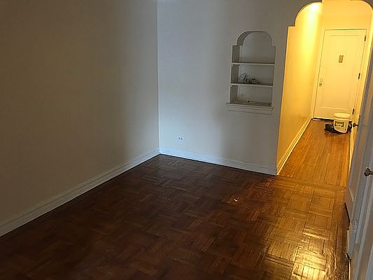 5th image of 854 Ocean Ave #4T