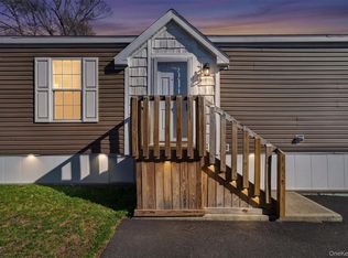 34 Windward, Stony Pt, NY