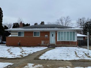 36005 Lucerne St, Clinton Township, MI 48035