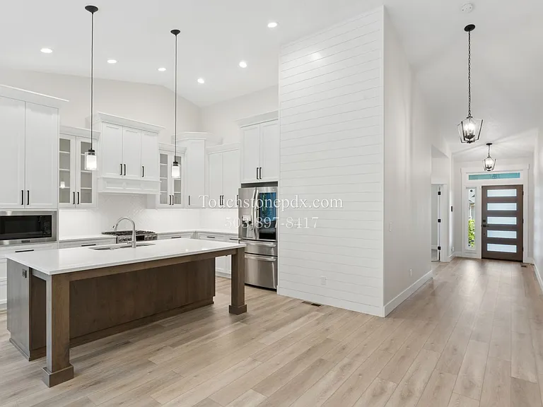 740 Jordan Elizabeth Ave SE — Photo 11