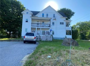 33 W Warwick Ave, West Warwick, RI 02893