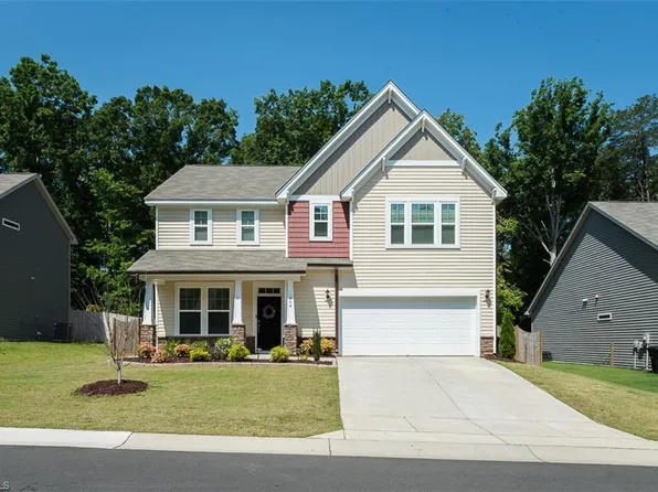 664 Heartpine Dr, Mebane, NC 27302