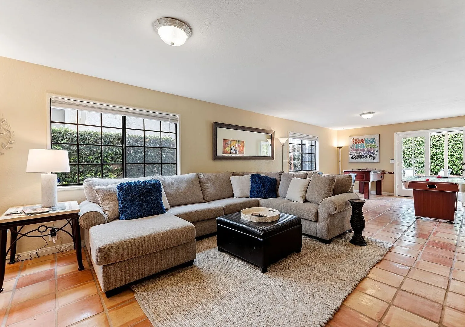 5 Bedroom + 3.5 Bathroom Home | Mandalay Shores: Amalfi Coast | Furnished — Photo 4
