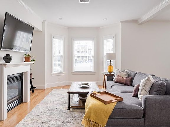 5th image of 54 Green St #2
