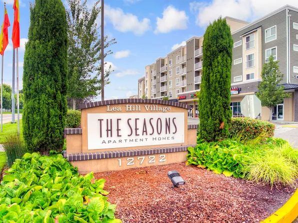The Seasons at Lea Hill Village