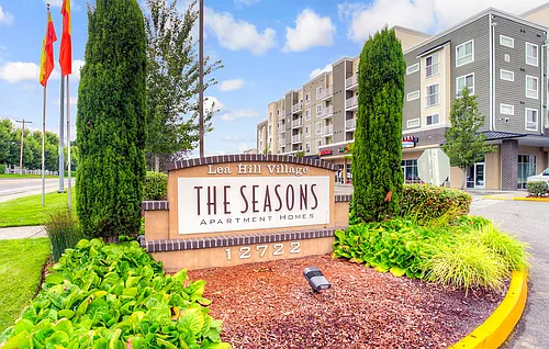 The Seasons at Lea Hill Village Photo 1