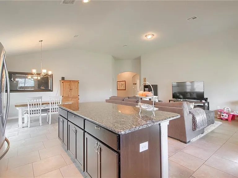 1921 Tawakoni Dr — Photo 25