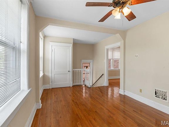 4th image of 4250 Wyoming St