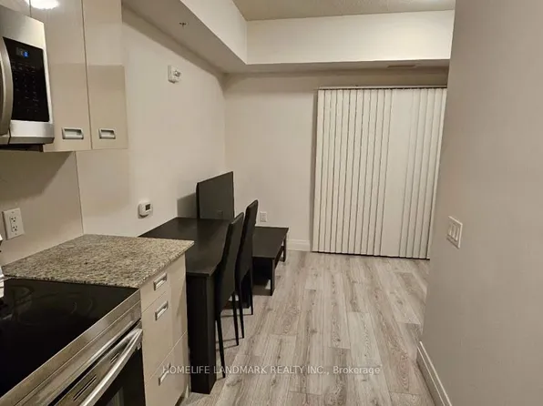 652 Princess St #307, Kingston, ON K7L 1E5