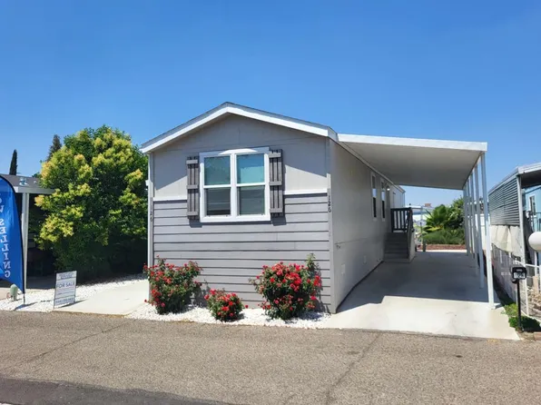 415 N Akers Rd #126, Visalia, CA 93291