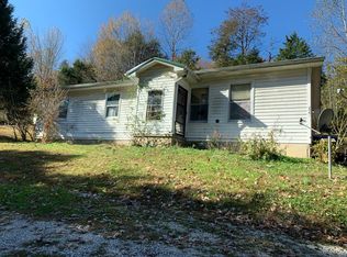 2965 Spout Springs Rd, Irvine, KY 40336