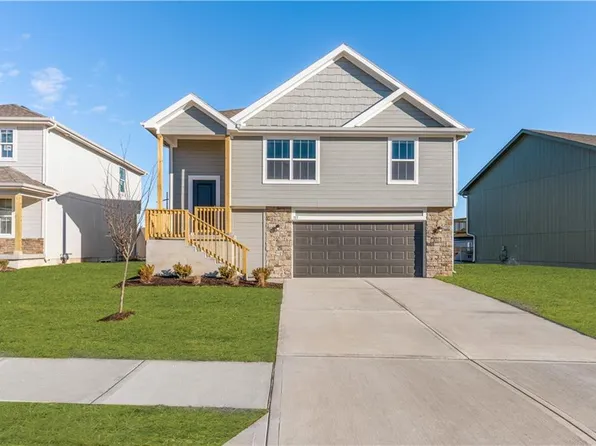 713 Connor St, Belton, MO 64012