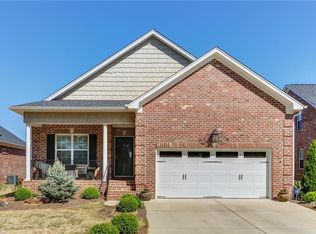 4783 Forest Oaks Dr, Greensboro, NC 27406