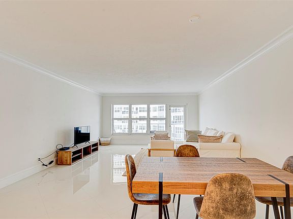 3rd image of 3750 Galt Ocean Drive #604