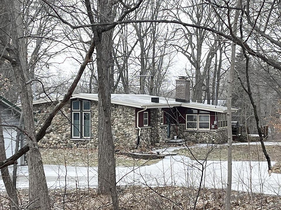 1st image of 3657 Lusan DRIVE