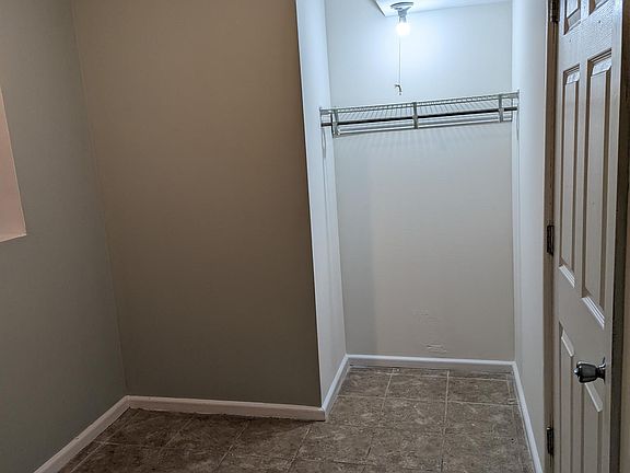 5th image of 2821 W 25th Pl Unit 1