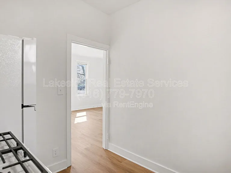 1101 Dayton St SW — Photo 11