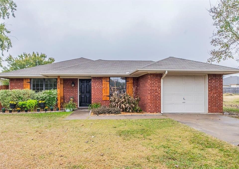 1st image of 111 Melynn Ct