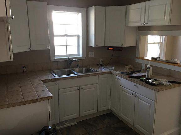 5th image of 2624 Sussex St SE