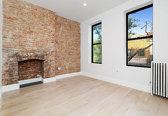 2nd image of 69 Meserole Ave #2E