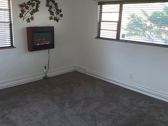 3rd image of 2377 Airport Dr