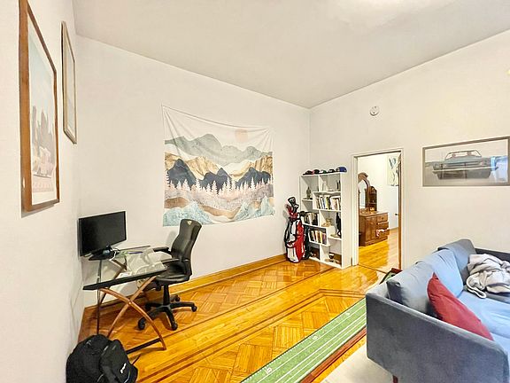 2nd image of 19 W 74th St APT 3B