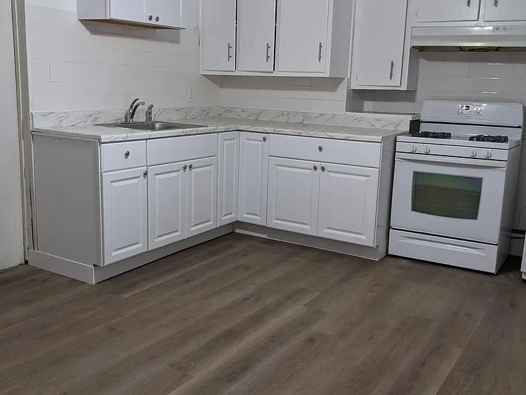 162 Lockwood Ave #1 — Photo 2