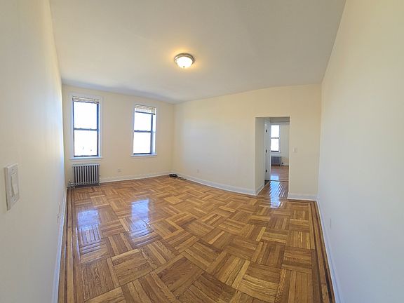 5th image of 3401 Parsons Blvd APT C4