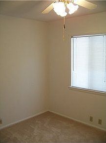 5th image of 417 Kennedy Ave