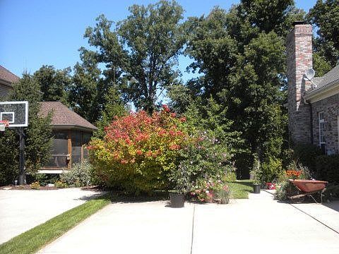 Side entry garage