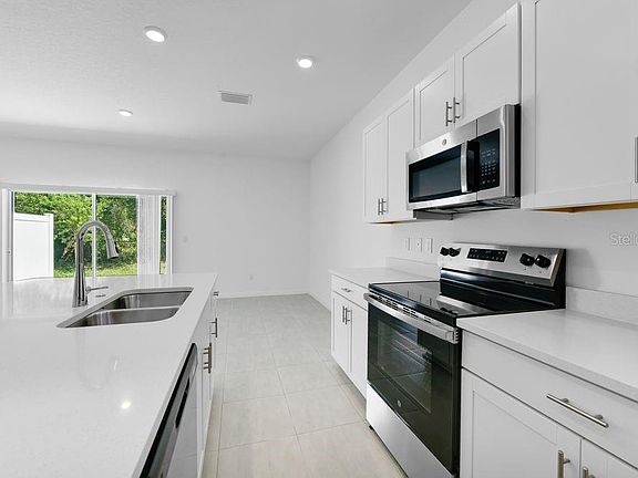 4th image of 15148 Cuzcorro Ct
