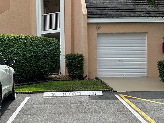 4th image of 10368 NW 24th Place #206